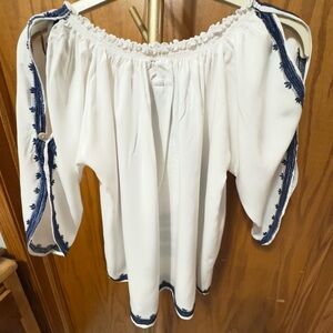 North Shore Boutique- Embroidered Boho Top Button Sleeves Open